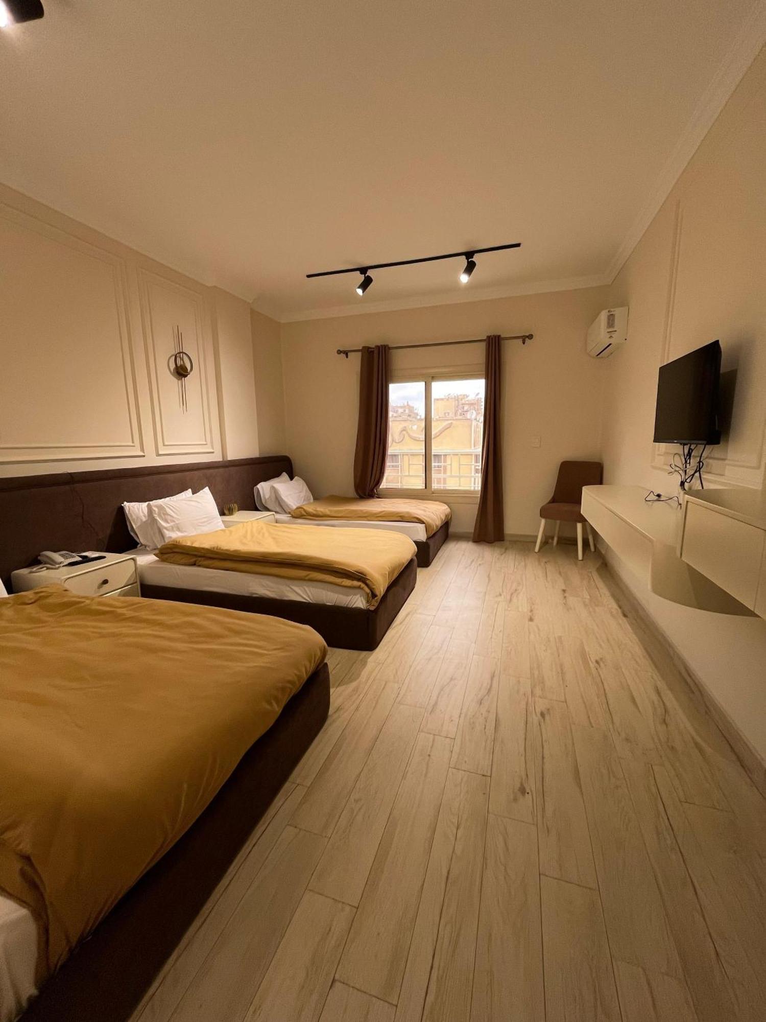 Calma Downtown Hostel *