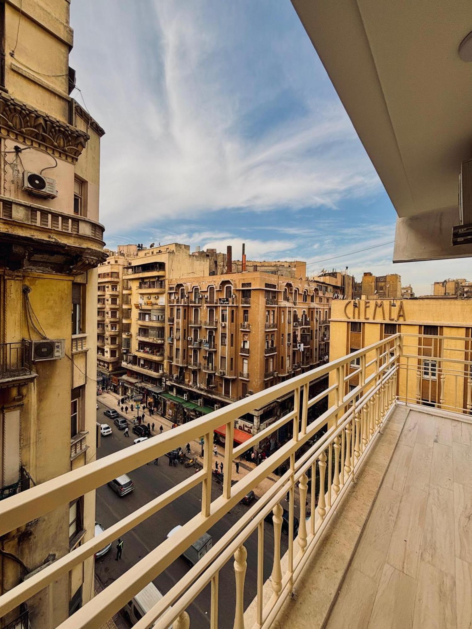 Calma Downtown Hostel *