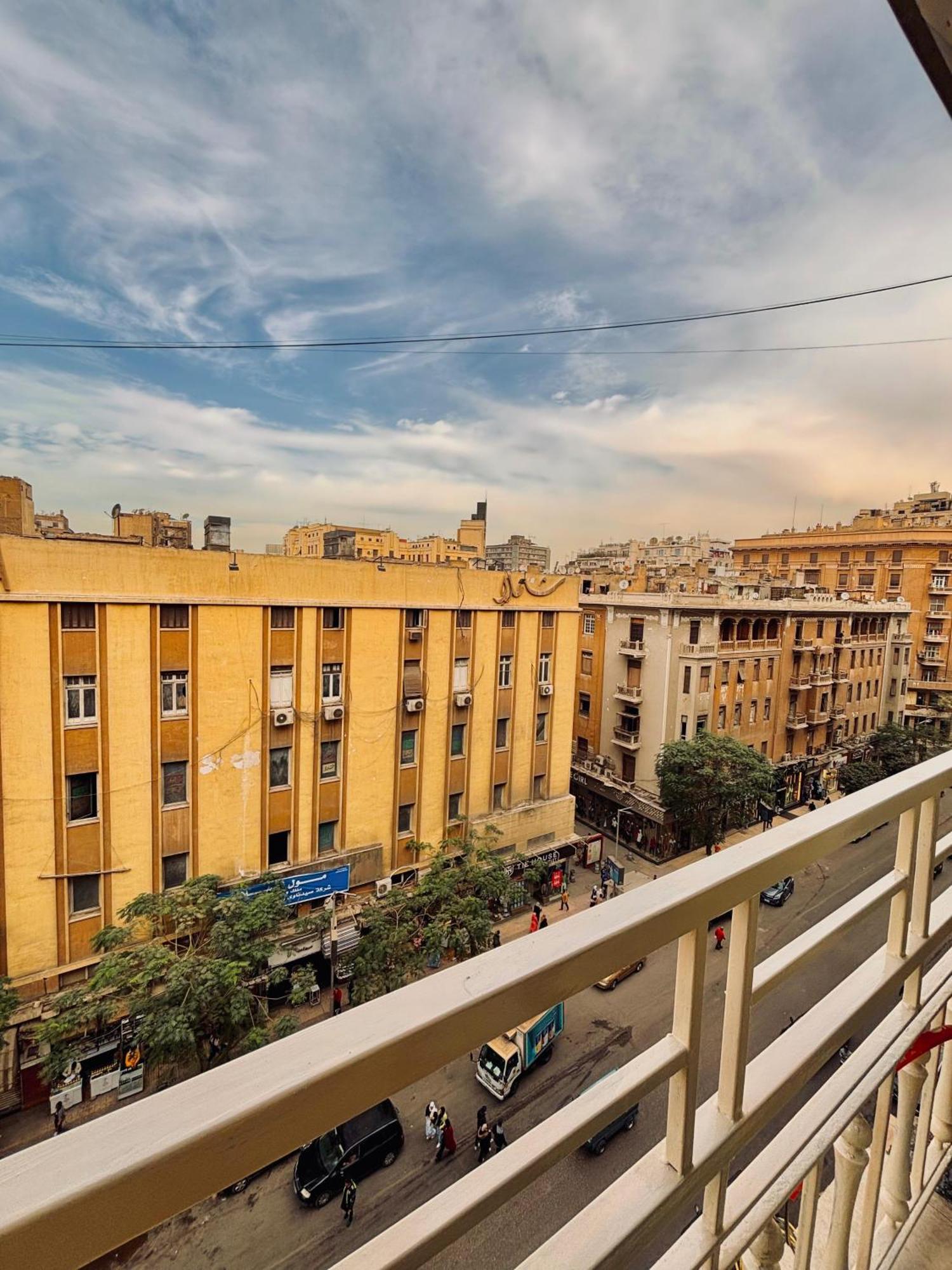 Calma Downtown * Cairo