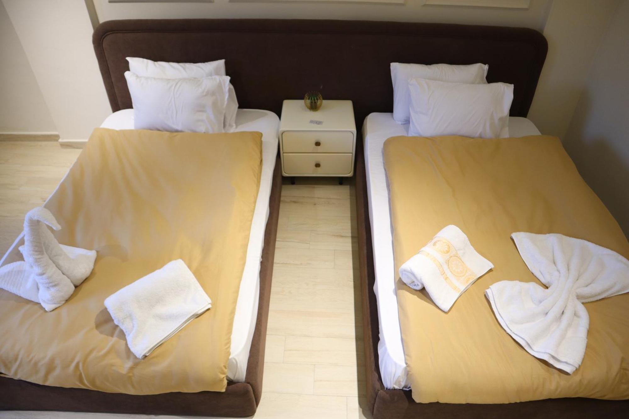 Calma Downtown Hostel Cairo