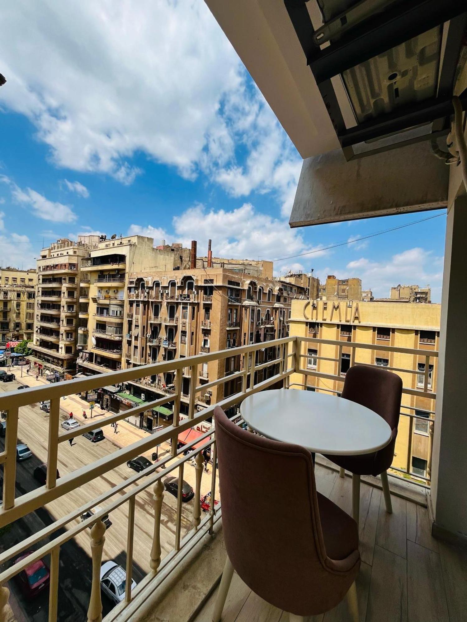 Calma Downtown Hostel *